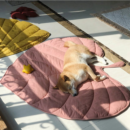 Comforting Leaf Shape Pet Cooling Mat
